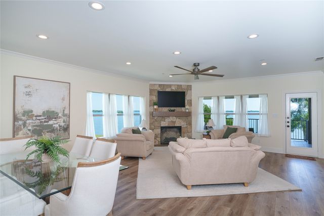 500 Waters Edge Drive 311, Lake Dallas, TX 75065