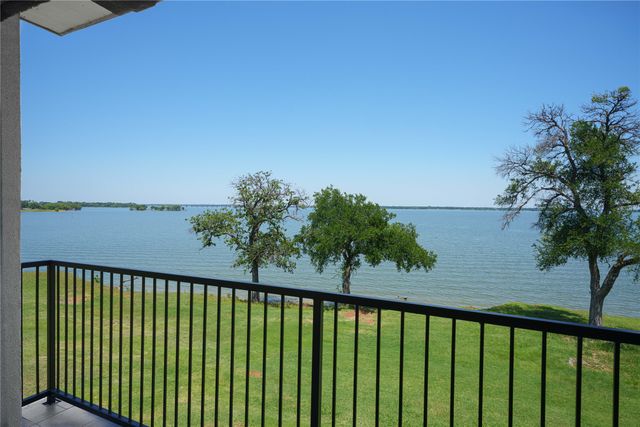 500 Waters Edge Drive 311, Lake Dallas, TX 75065