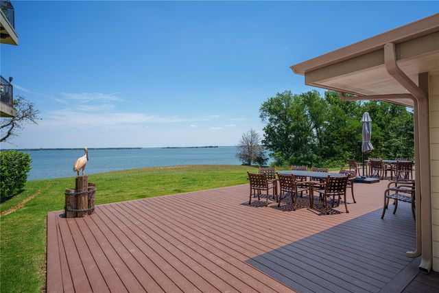 500 Waters Edge Drive 311, Lake Dallas, TX 75065