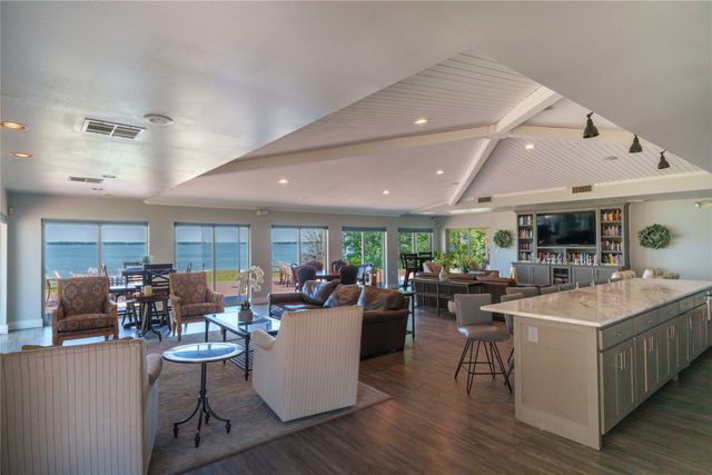500 Waters Edge Drive 311, Lake Dallas, TX 75065