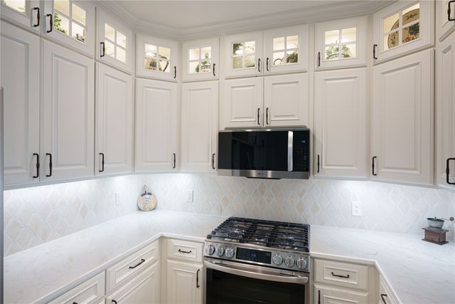 500 Waters Edge Drive 311, Lake Dallas, TX 75065