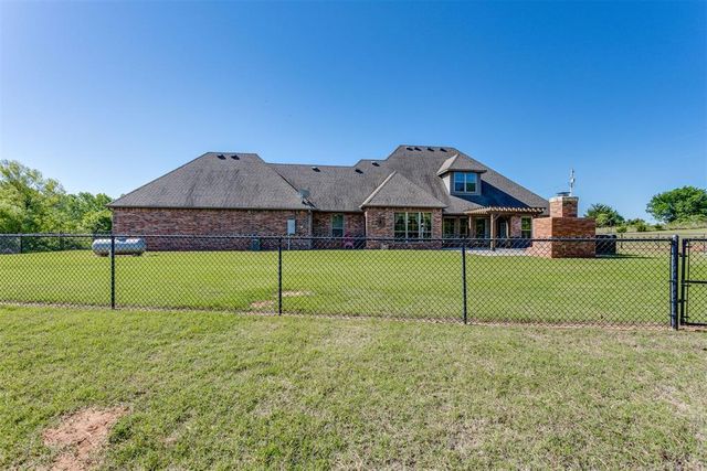 33410 Pecan Grove Road, Shawnee, OK 74804