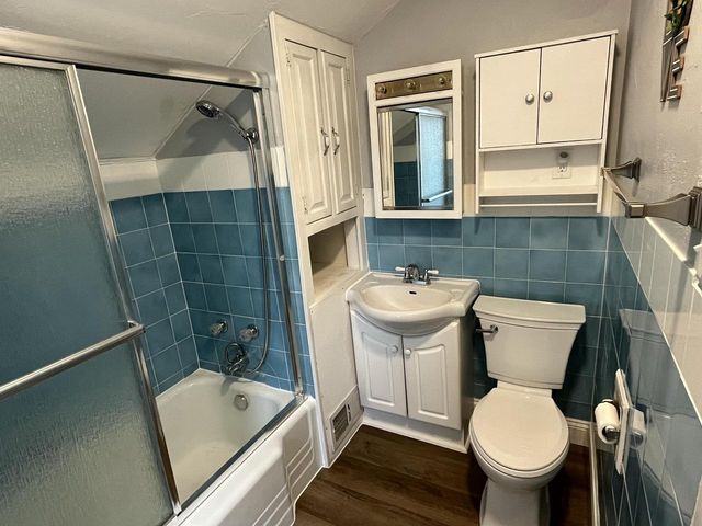 924 N 8th STREET, Manitowoc, WI 54220