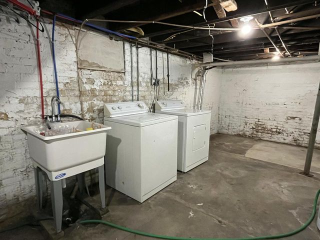 924 N 8th STREET, Manitowoc, WI 54220