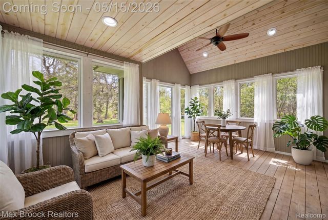 3900 S Ellamae Road, Oakland Charter Township, MI 48363