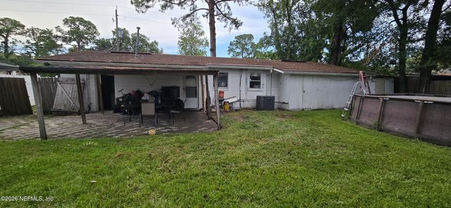 5540 FARGO Drive N, Jacksonville, FL 32207