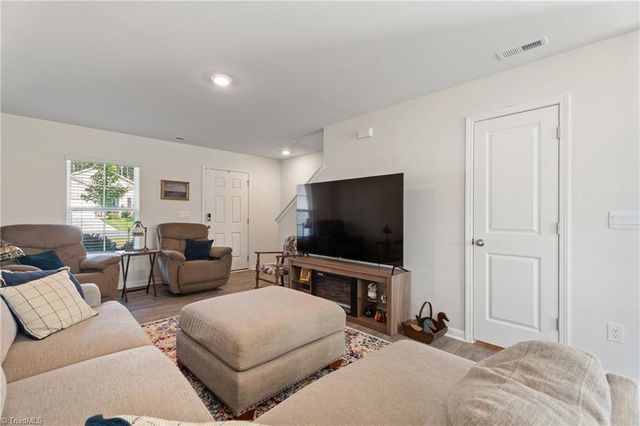 330 Olivia Court, Lexington, NC 27292