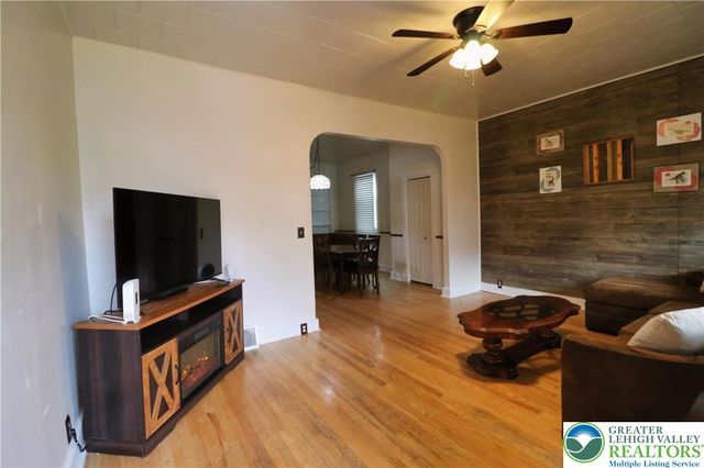 1805 Fairview Avenue, Wilson Boro, PA 18042