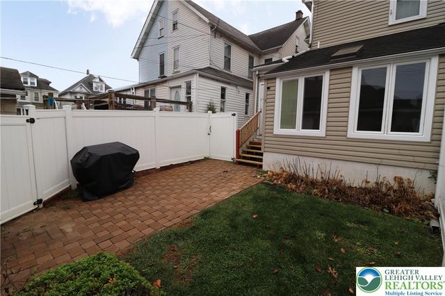 1805 Fairview Avenue, Wilson Boro, PA 18042