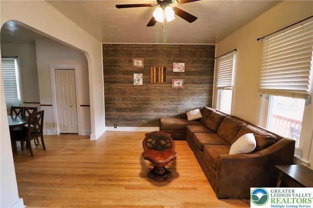 1805 Fairview Avenue, Wilson Boro, PA 18042