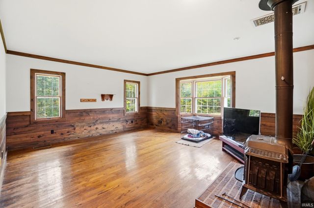 5048 N Us Highway 24 E Road, Huntington, IN 46750