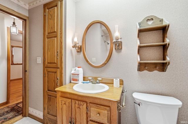 5048 N Us Highway 24 E Road, Huntington, IN 46750