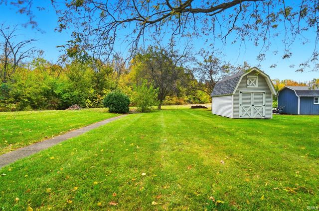 5048 N Us Highway 24 E Road, Huntington, IN 46750