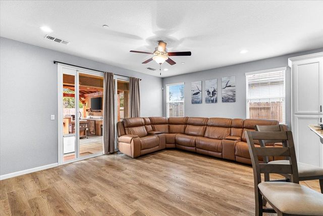 6617 Cervi Rd, Riverbank, CA 95367