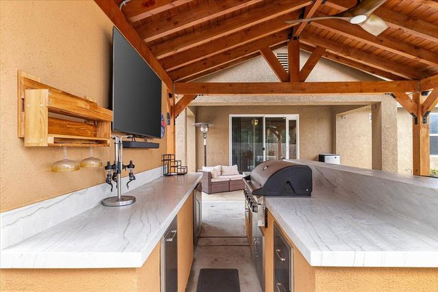 6617 Cervi Rd, Riverbank, CA 95367