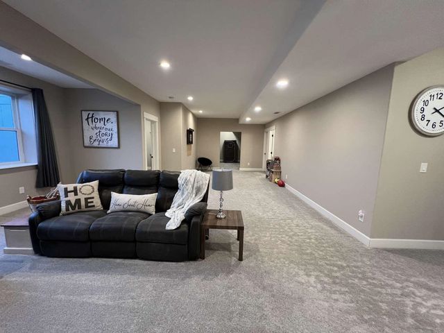 22110 N CREEKSIDE Ln, Colbert, WA 99005