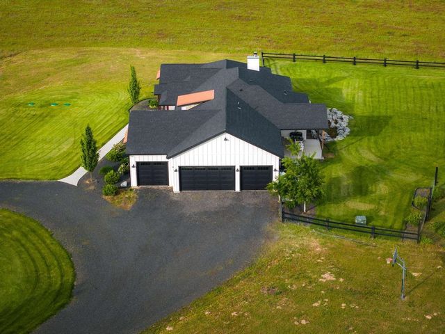 22110 N CREEKSIDE Ln, Colbert, WA 99005