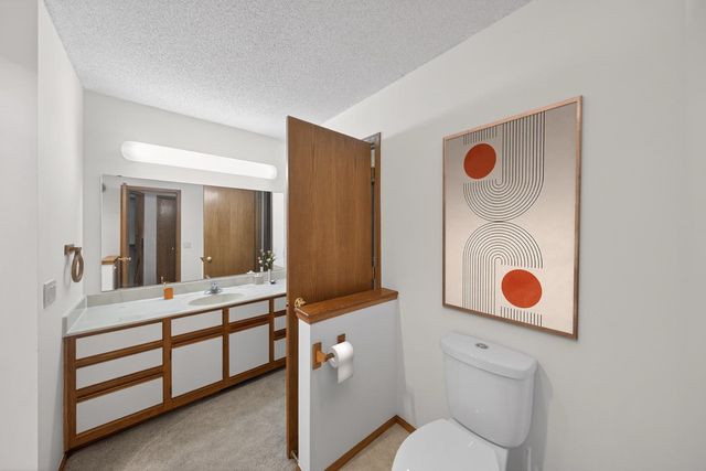 2105 Lincoln Street S, Northfield, MN 55057