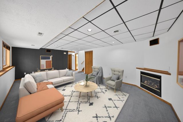 2105 Lincoln Street S, Northfield, MN 55057