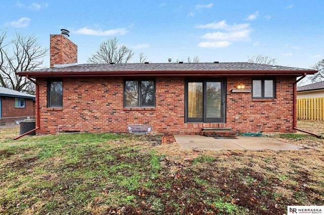 5248 Pawnee Street, Lincoln, NE 68506