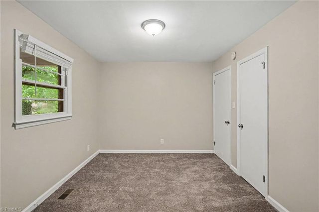 1625 Pichard Street, Greensboro, NC 27401