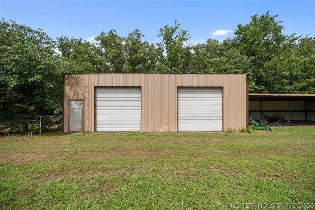 103688 S 4090 Road, Henryetta, OK 74437