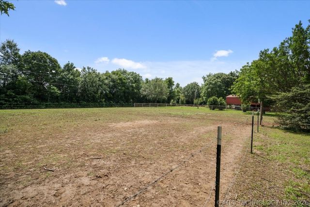 103688 S 4090 Road, Henryetta, OK 74437