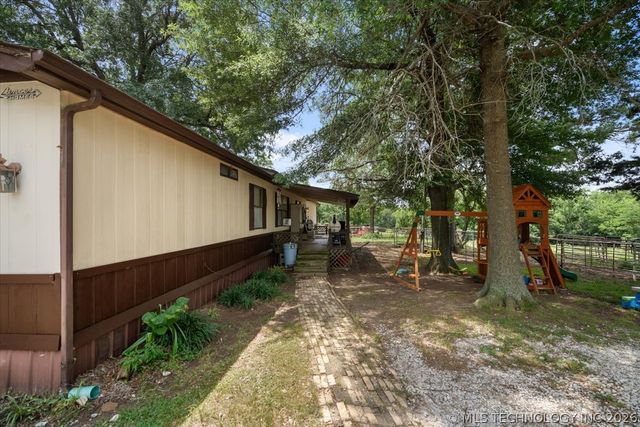 103688 S 4090 Road, Henryetta, OK 74437