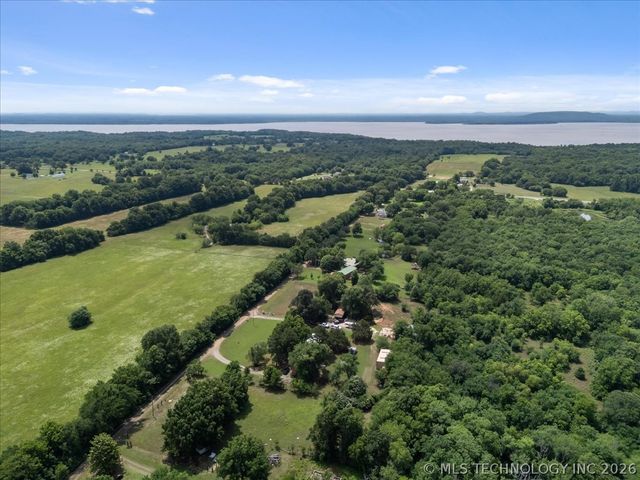103688 S 4090 Road, Henryetta, OK 74437