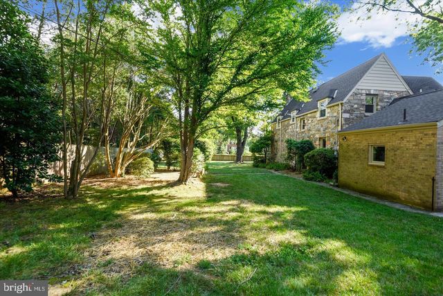 400 MEADOW LN, Falls Church, VA 22042
