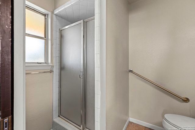 171 Big Oak Drive, Adkins, TX 78101