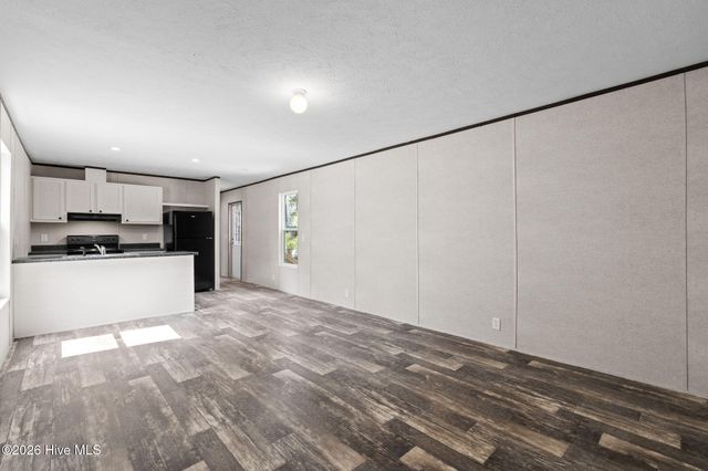 1396 Stanley Road SW, Supply, NC 28462