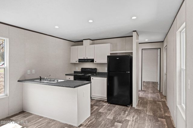 1396 Stanley Road SW, Supply, NC 28462