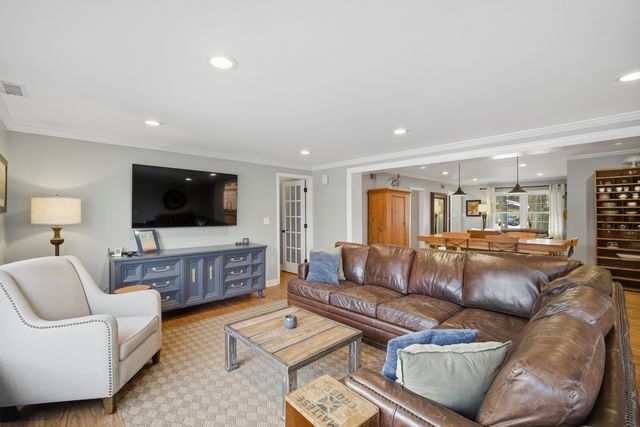 1319 Tyrell Avenue, Park Ridge, IL 60068