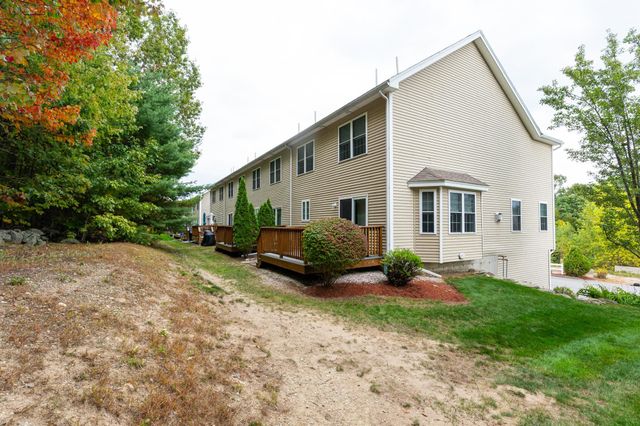 25 Clearview Cir # A, Hudson, NH 03051