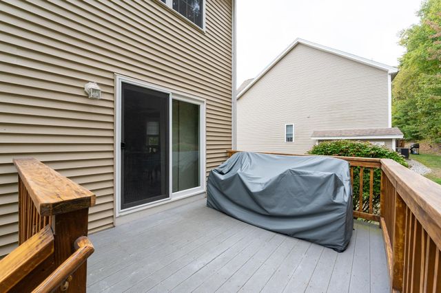 25 Clearview Cir # A, Hudson, NH 03051