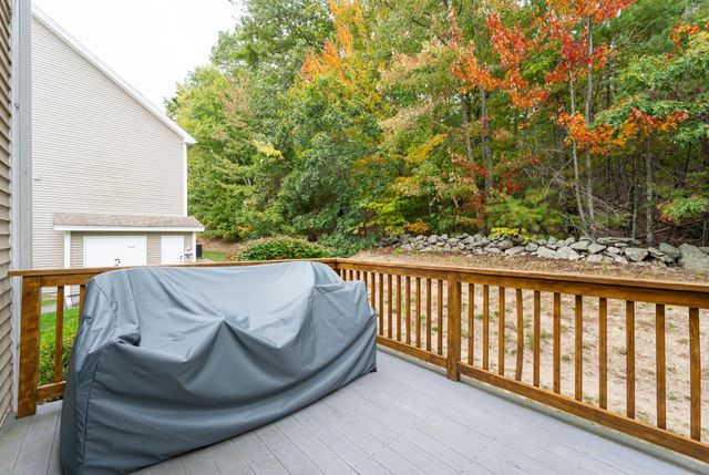 25 Clearview Cir # A, Hudson, NH 03051