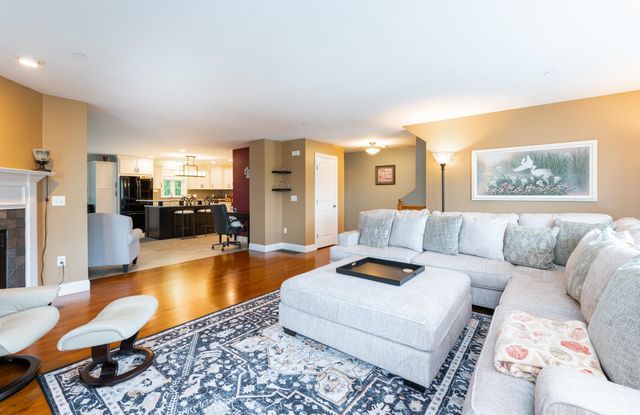 25 Clearview Cir # A, Hudson, NH 03051