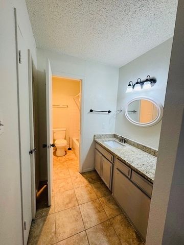 2016 Westbain Drive, Arlington, TX 76015