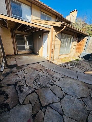 2016 Westbain Drive, Arlington, TX 76015