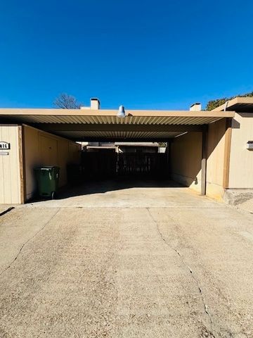 2016 Westbain Drive, Arlington, TX 76015