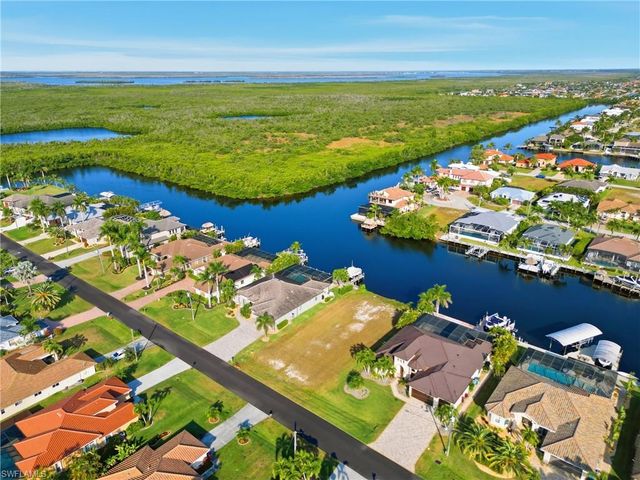 2825 SW 47th TER, Cape Coral, FL 33914