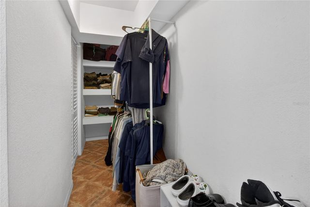 5021 37TH AVENUE N, St Petersburg, FL 33710