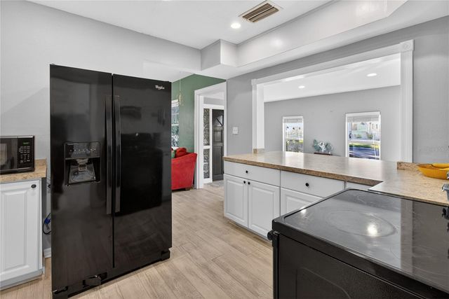 5021 37TH AVENUE N, St Petersburg, FL 33710