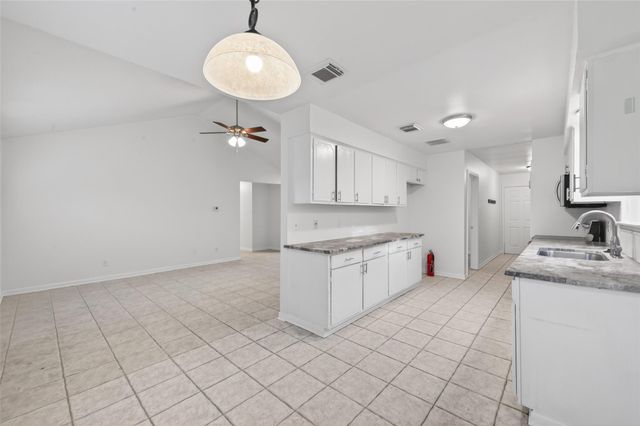 12818 Westella Drive, Houston, TX 77077