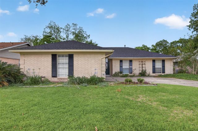 12818 Westella Drive, Houston, TX 77077