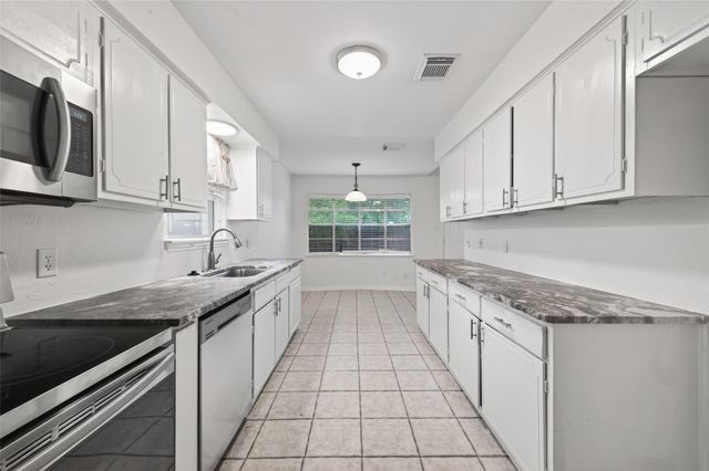 12818 Westella Drive, Houston, TX 77077