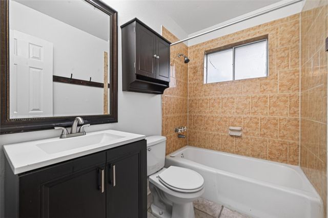 12818 Westella Drive, Houston, TX 77077