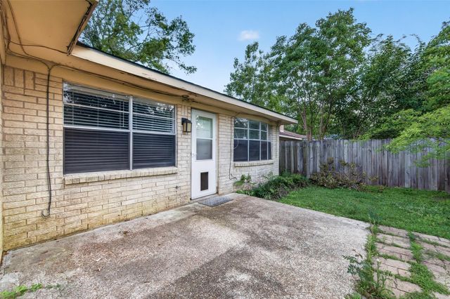 12818 Westella Drive, Houston, TX 77077