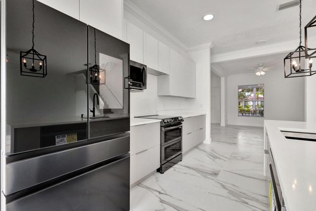 9334 Madewood Court, Royal Palm Beach, FL 33411